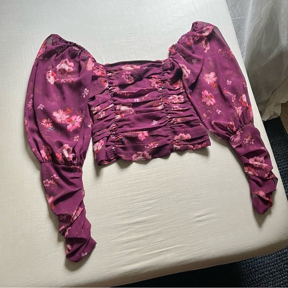 LPA purple ruched bodice floral print puff long sleeve cropped blouse